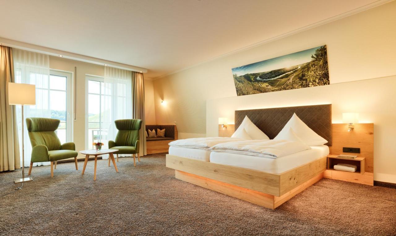 Weis Hotel