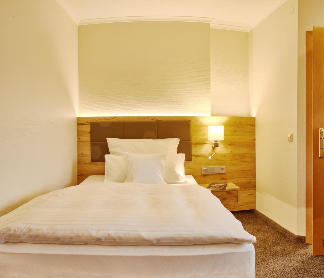 Weis Hotel